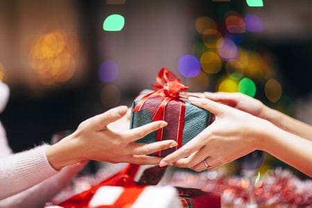 Six affordable Christmas gift ideas for broke high school students