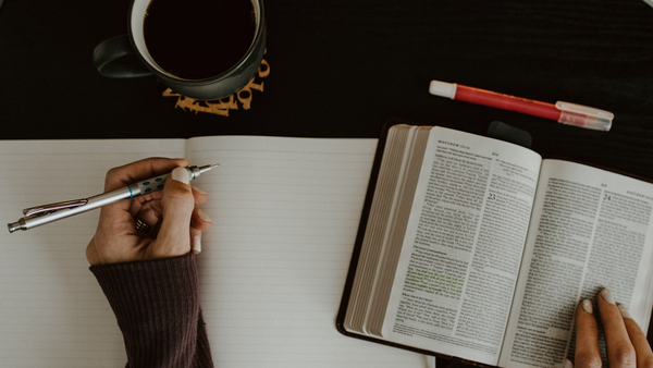 Seniors create student Bible Study at SJC