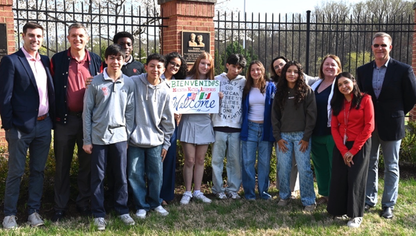Bienvenidos a SJC: Cadets welcome vistors from Mexico